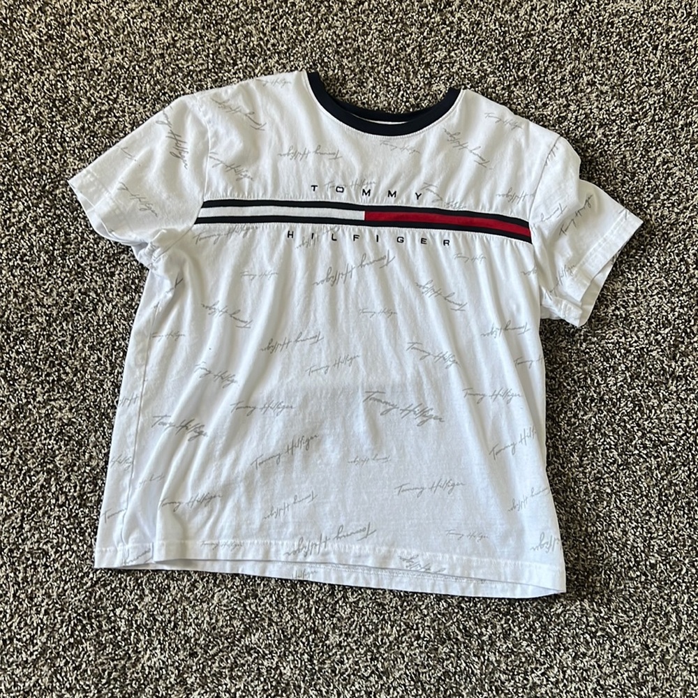 Large Tommy Hilfiger shirt